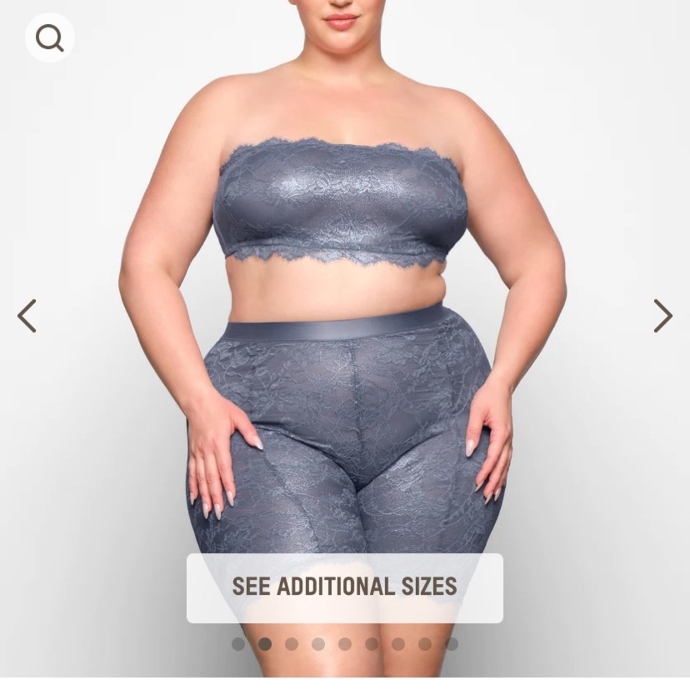 Skims lace set